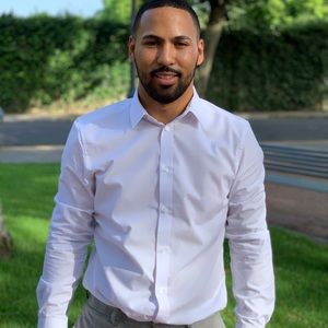 Meet your Posher, Luis